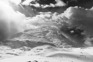 photos de montagne Chanmonix. Vue depuis le Brévent, photo en noir et blanc.