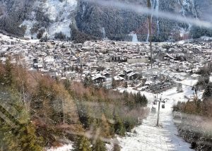 Chamonix vu du télécabine du Brévent.